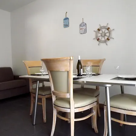 Twigha Aparthotel *